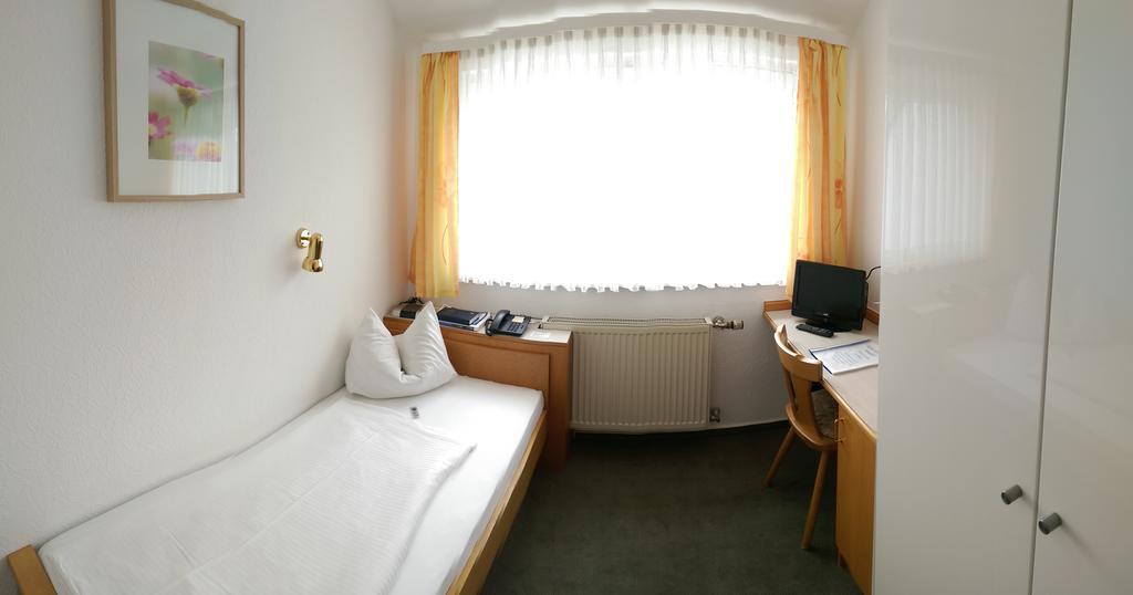 Hotel Garni Schmid Neu-Ulm Habitación foto